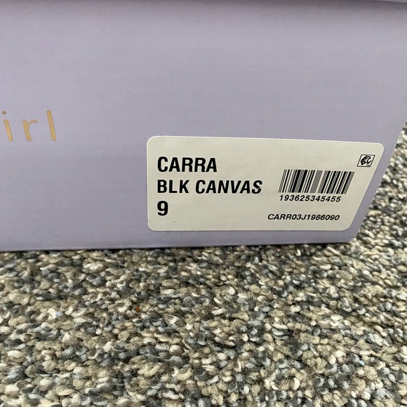 Madden Girl | Carra Lace-Up Lug Sole Combat Boots - Picture 2 of 7